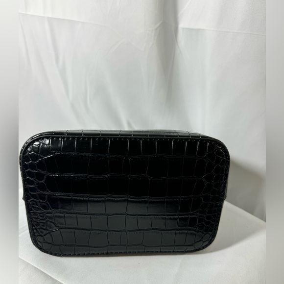 AOTA All of the Above Elena Bucket Bag Black - Picture 8 of 13